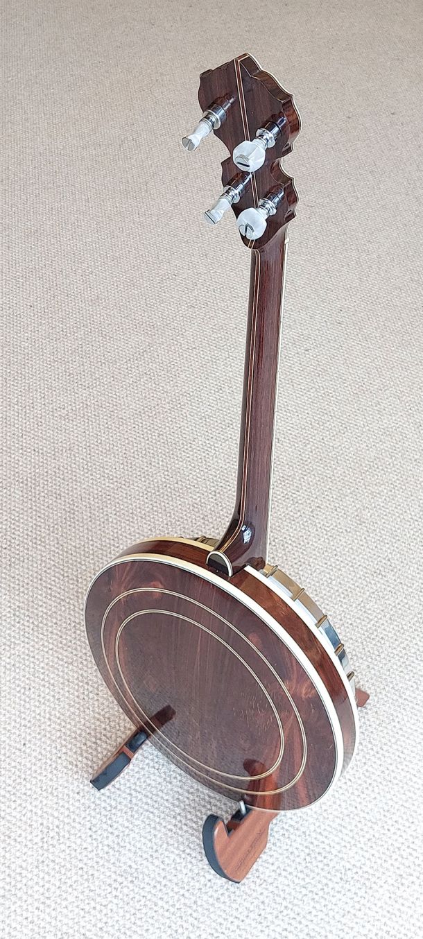 OME Monarch tenor banjo, 19 fret. made in USA