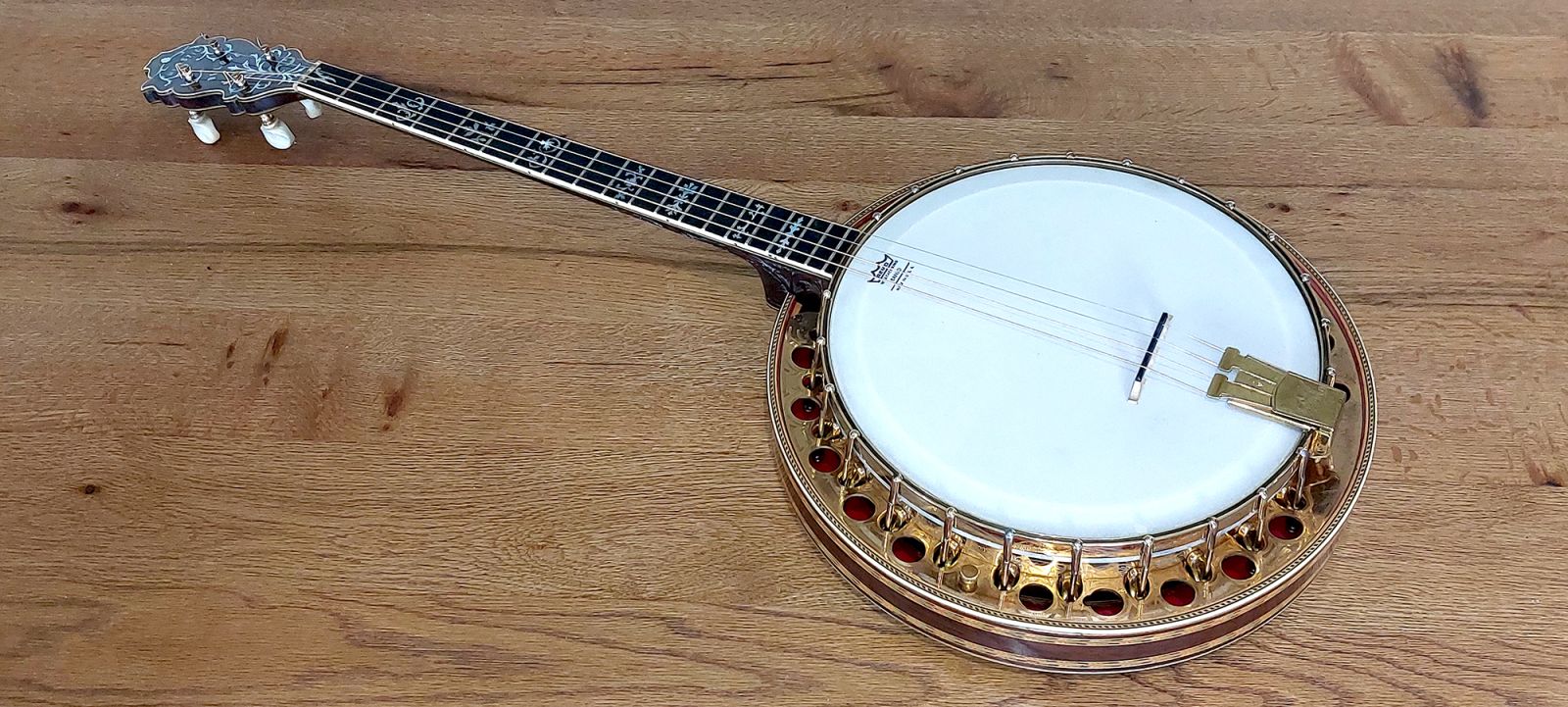 majestic deluxe tenor banjo