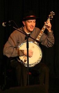 Brian Connolly playing Aria tenor banjo