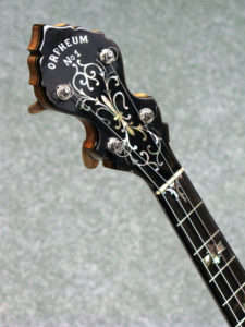 mop_headstock