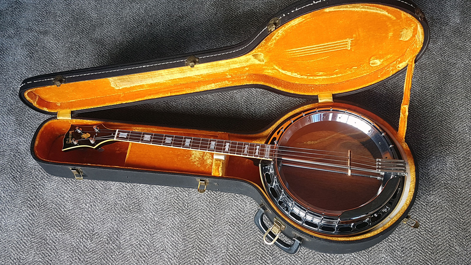 gibson tenor banjos